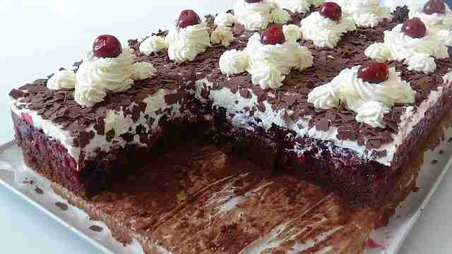 schwarzwälder schnitten vom blech ,schnelle schwarzwälder kirschtorte vom blech ,schwarzwälder kirschtorte ohne mehl mit puddingpulver ,schwarzwälder kirschtorte omas rezept ,schwarzwälder kirschtorte rezept ,schwarzwälder kirschtorte dr oetker