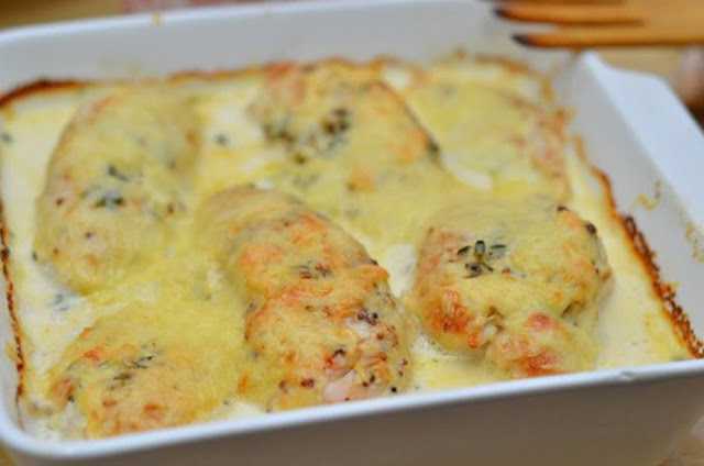 hühnerbrust mit mozzarella überbacken ,hähnchenbrust mit mozzarella ,zwiebel-sahne hähnchen ,hähnchenbrust rezepte ,hähnchen-auflauf ,rezept überbackene hühnerfilets ,hähnchen mit parmesankruste ,paprika-hähnchen