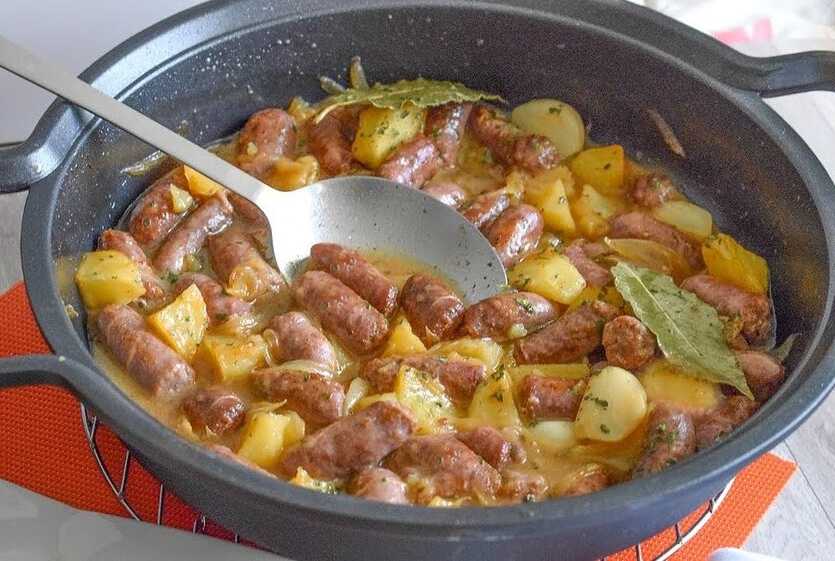 bratwurstpfanne ,kartoffel-bratwurst pfanne mit sauerkraut ,rezept bratwurst kartoffeln ,kartoffel bratwurst - auflauf ,schnelle bratwurstpfanne ,kartoffel wurst-pfanne ,bratwurstpfanne mit zwiebeln ,schnelle gerichte mit bratwurst