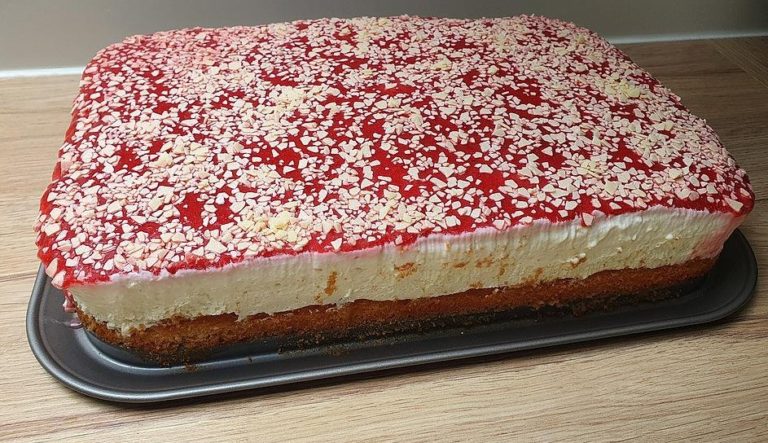 spaghettieis pudding ,blechkuchen rezept ,kuchen rezepte ,tränenkuchen ,kirsch-schmand-kuchen ,fantakuchen rezept ,fantaschnitten ,schwarzwälder kirschtorte auf dem blech